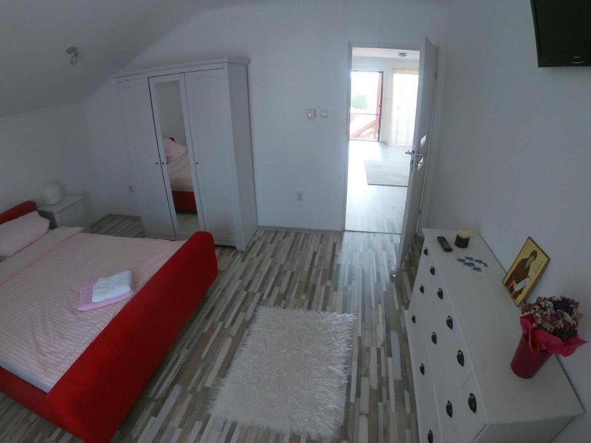 Casa Sannicolau Bed & Breakfast Sînnicolau Mare Екстериор снимка