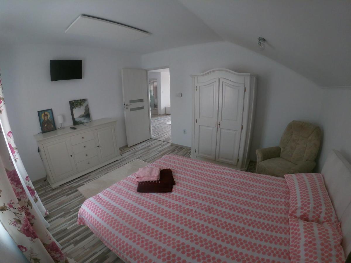 Casa Sannicolau Bed & Breakfast Sînnicolau Mare Екстериор снимка
